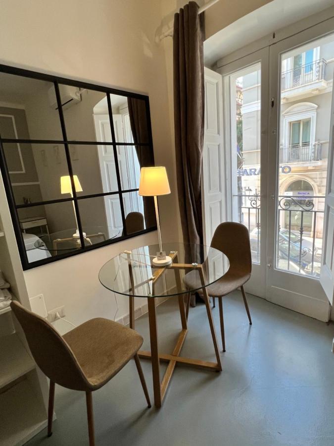 Palazzo Berardi Bed & Breakfast Taranto Exterior photo