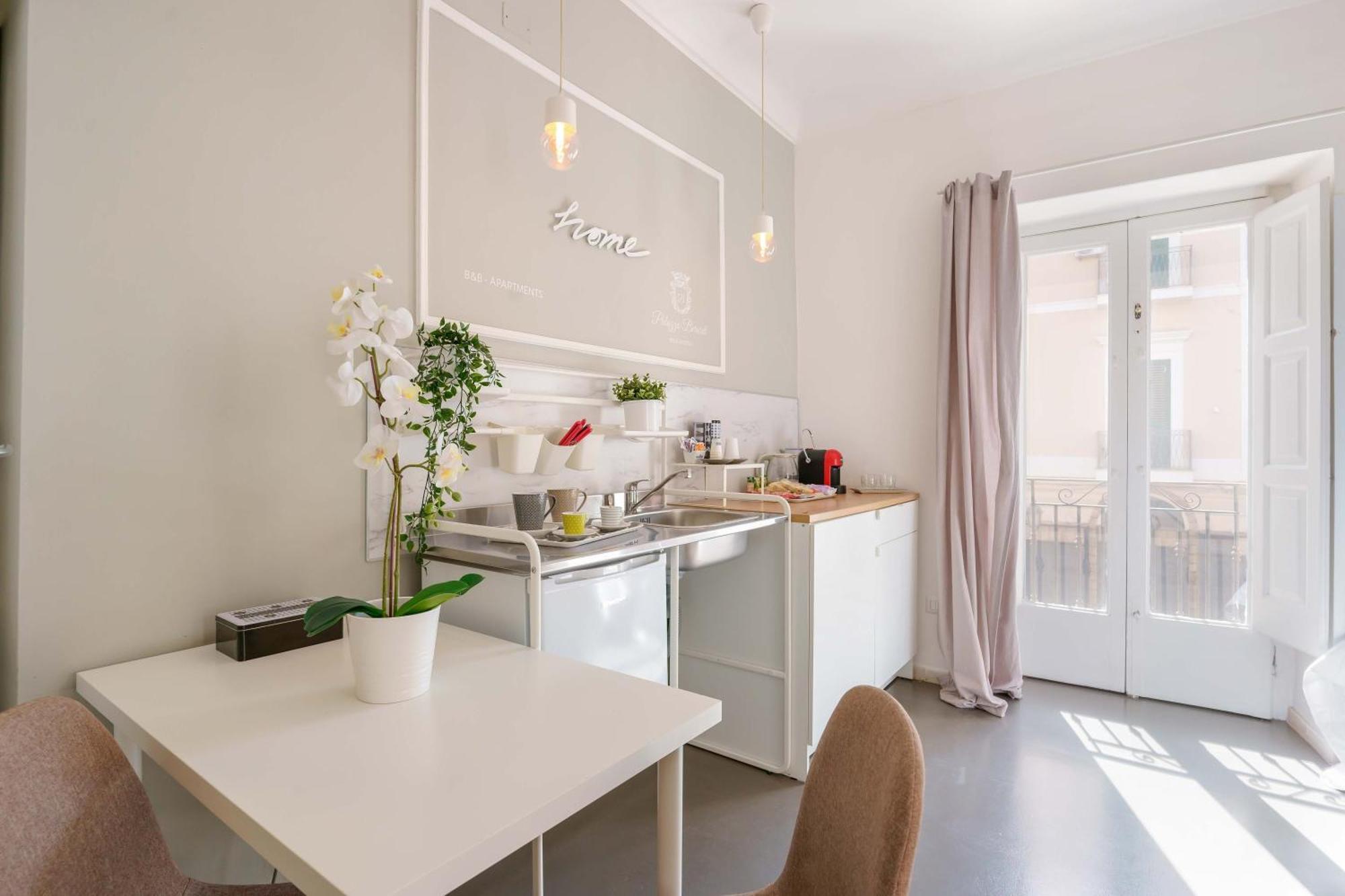 Palazzo Berardi Bed & Breakfast Taranto Exterior photo