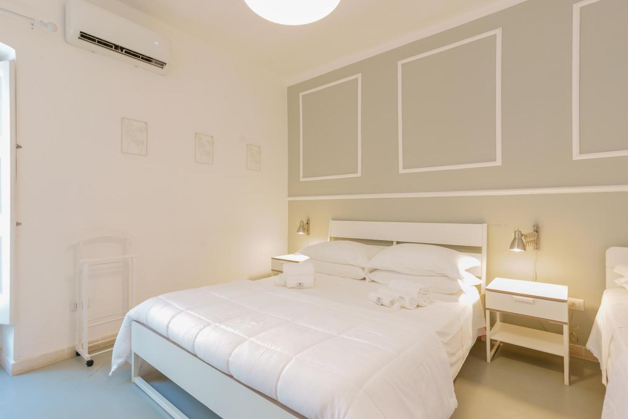 Palazzo Berardi Bed & Breakfast Taranto Exterior photo