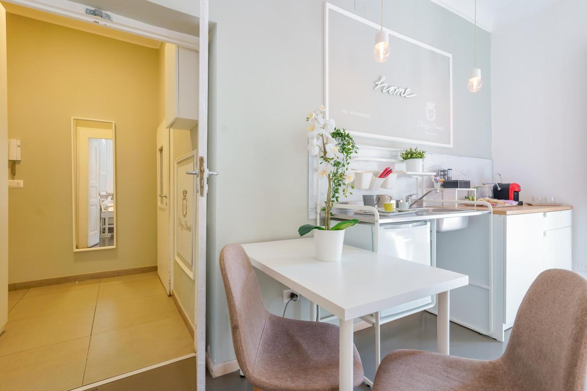 Palazzo Berardi Bed & Breakfast Taranto Exterior photo